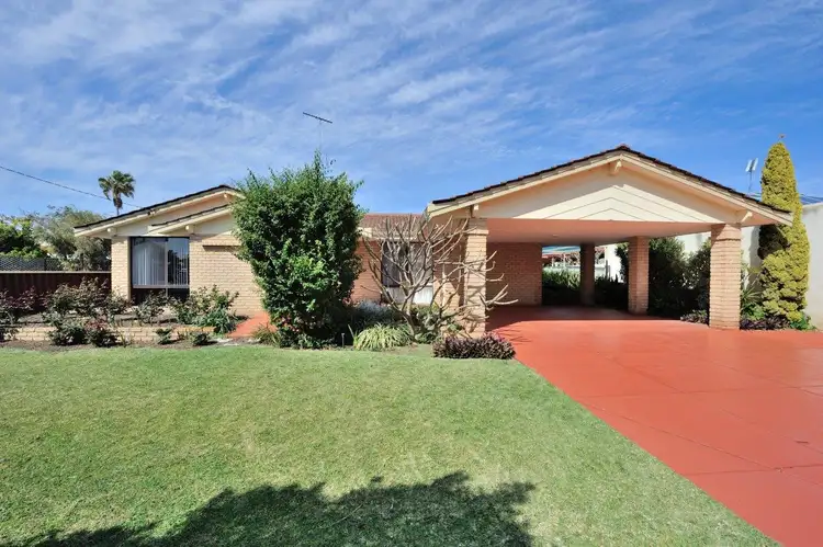 25A Seaforth Road, Shoalwater WA 6169