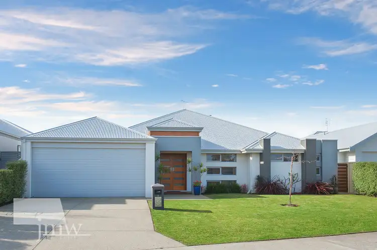 8 Aldercress Approach, Dunsborough WA 6281