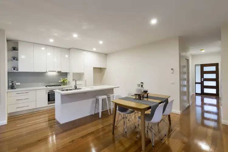 Fifth view of Homely unit listing, 2/13 Emma Road, Croydon VIC 3136