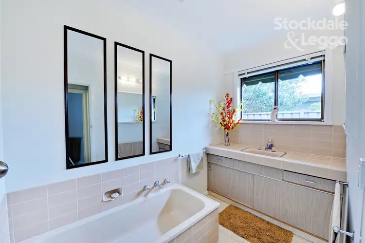 Fourth view of Homely house listing, 27 Guthrie Street, Shepparton VIC 3630
