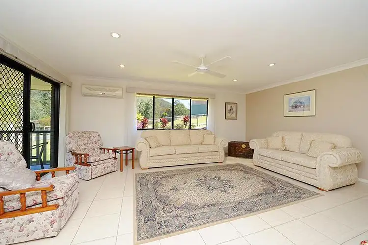5 Bloomfield Place, Beerwah QLD 4519