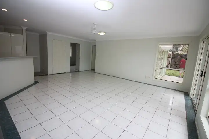 Seventh view of Homely house listing, 10 ROYAL COURT, Ashmore QLD 4214