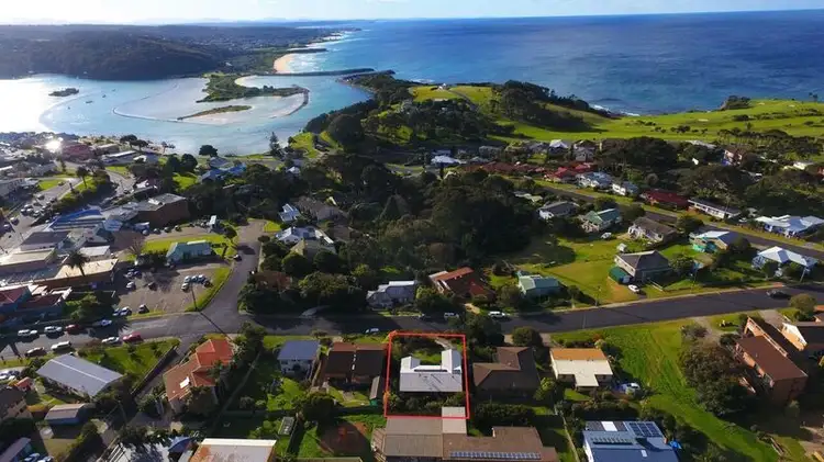 10 Montague Street, Narooma NSW 2546