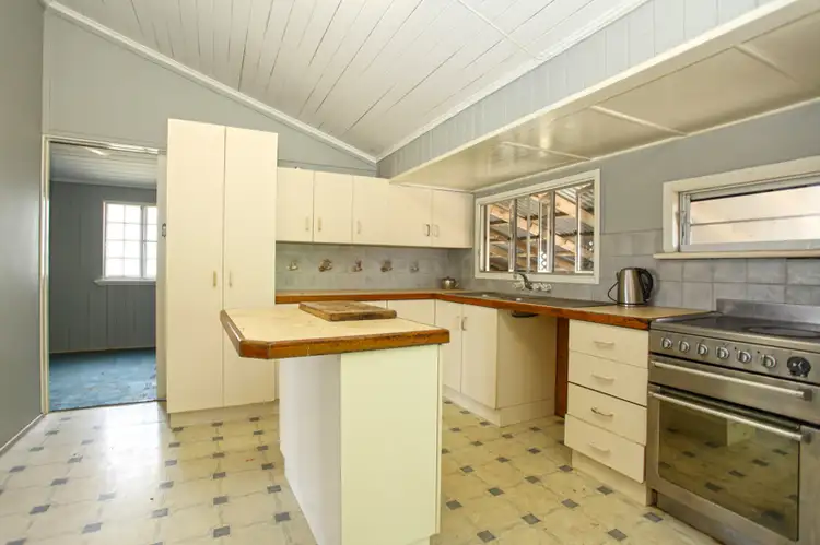 228 Mirani Eton Road, Mirani QLD 4754