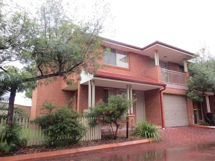 4/9 Weir Crescent, Lurnea NSW 2170