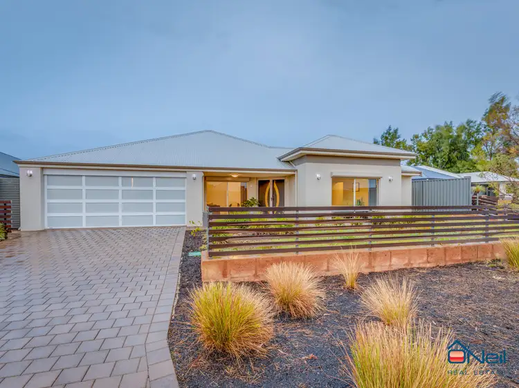 4 Seine Mews, Champion Lakes WA 6111