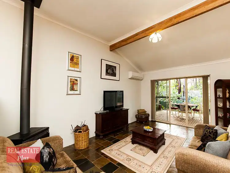 Fourth view of Homely house listing, 2 Gannon Glen, Mundaring WA 6073