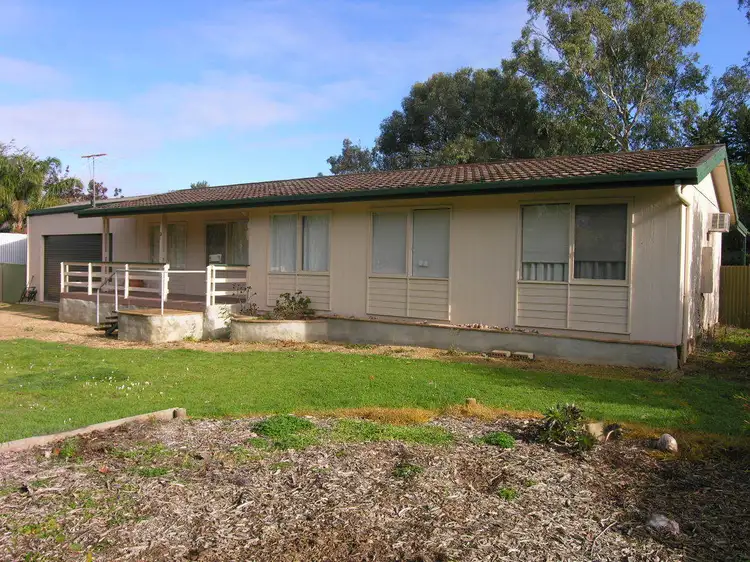 Second view of Homely house listing, 2 Pinson Court, Williamstown SA 5351