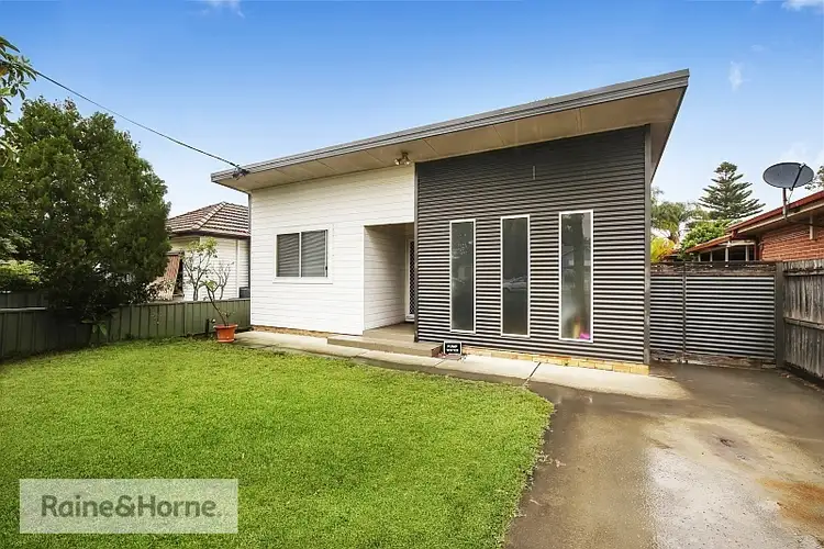 14 Pozieres Avenue, Umina Beach NSW 2257