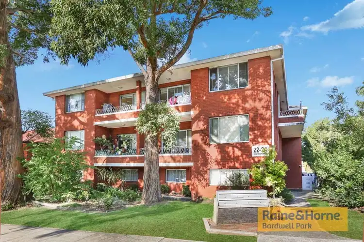 6/22-24 Shaftesbury Street, Carlton NSW 2218
