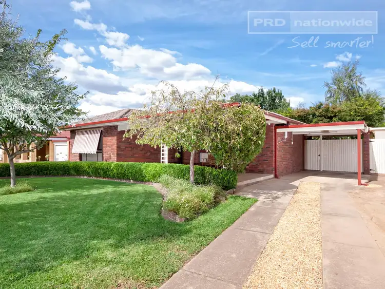 80 McKell Avenue, Mount Austin NSW 2650