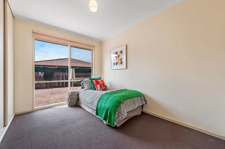 Sixth view of Homely unit listing, 15 Northleigh Avenue, Craigieburn VIC 3064