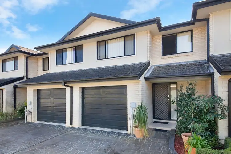 11/297a Henry Parry Drive, Wyoming NSW 2250