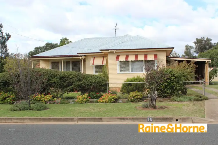 16 Gunnedah Road, Tamworth NSW 2340