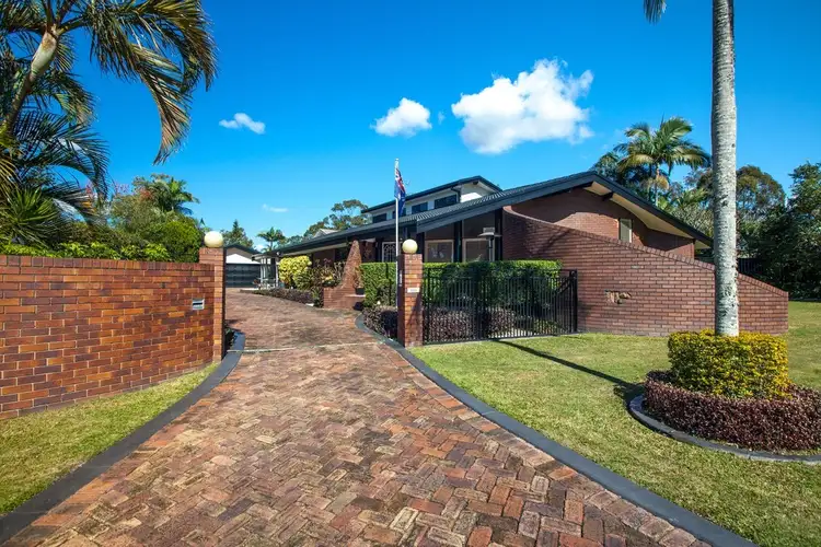 111 Alison Road, Carrara QLD 4211