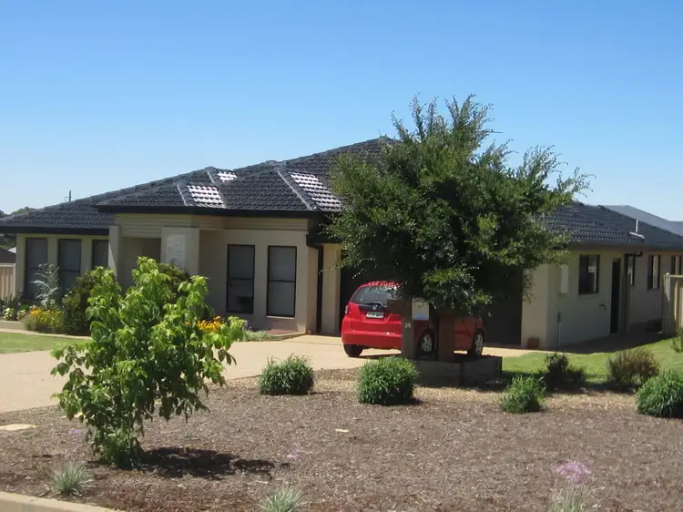 25 Lewis Street, Coolamon NSW 2701