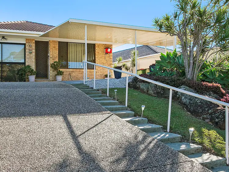 2/72 Treeview Drive
