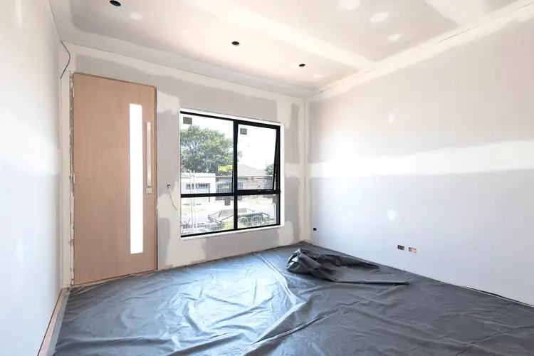 Fourth view of Homely townhouse listing, 1A Loch Crescent, Strathmore VIC 3041