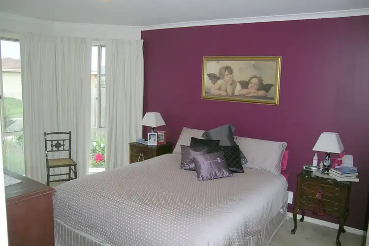 Fifth view of Homely house listing, 17 Shaftsbury Avenue, Berwick VIC 3806