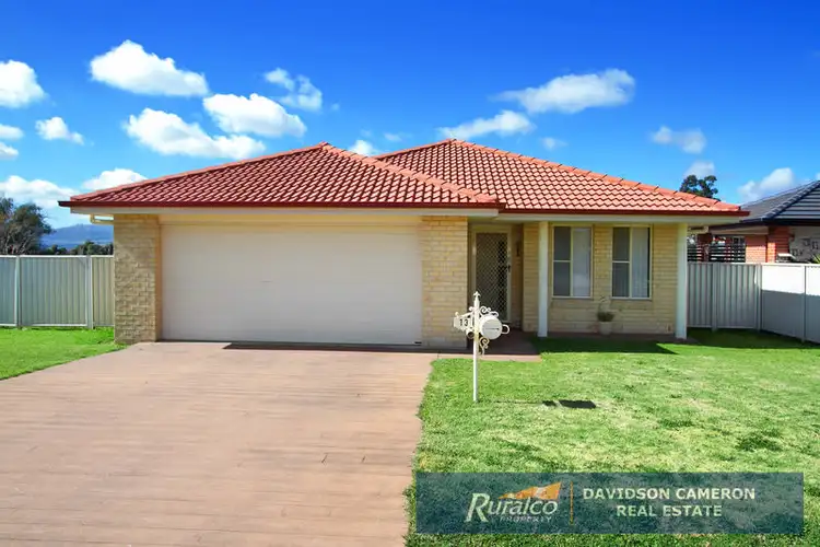 13 Lindsay Road, Tamworth NSW 2340