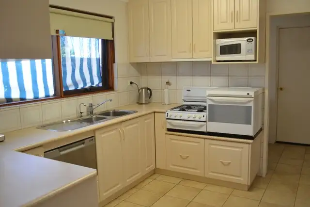 Sixth view of Homely house listing, 4 Calm Court, Safety Bay WA 6169