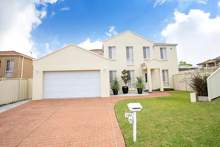 104 Greenway Drive, West Hoxton NSW 2171