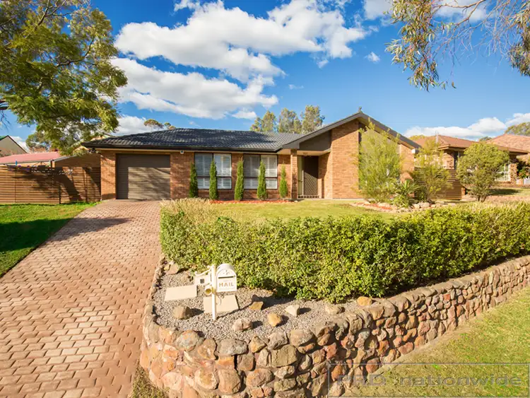 4 Natalie Close, Tenambit NSW 2323