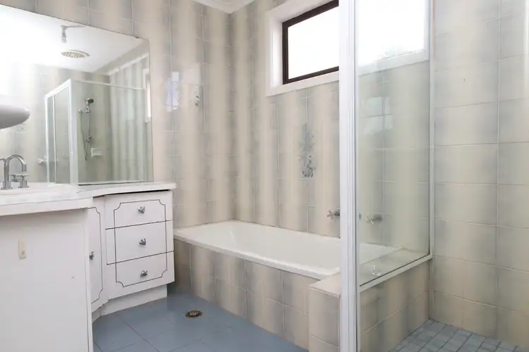 Sixth view of Homely house listing, 7 Harnett Place, Griffith NSW 2680