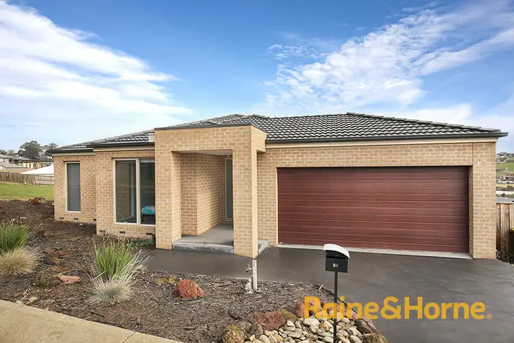84 Jackson Drive, Drouin VIC 3818