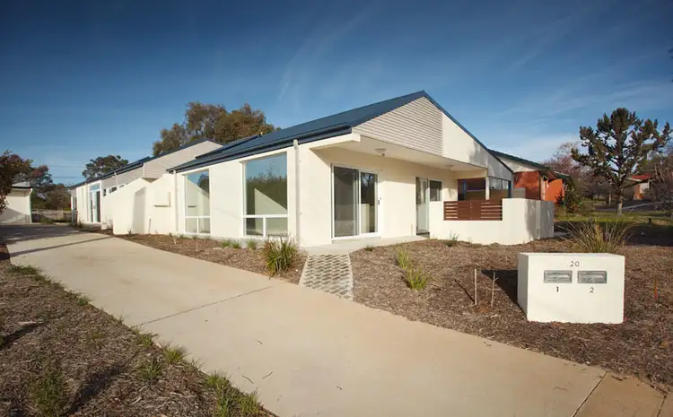 2/20 Petre Street
