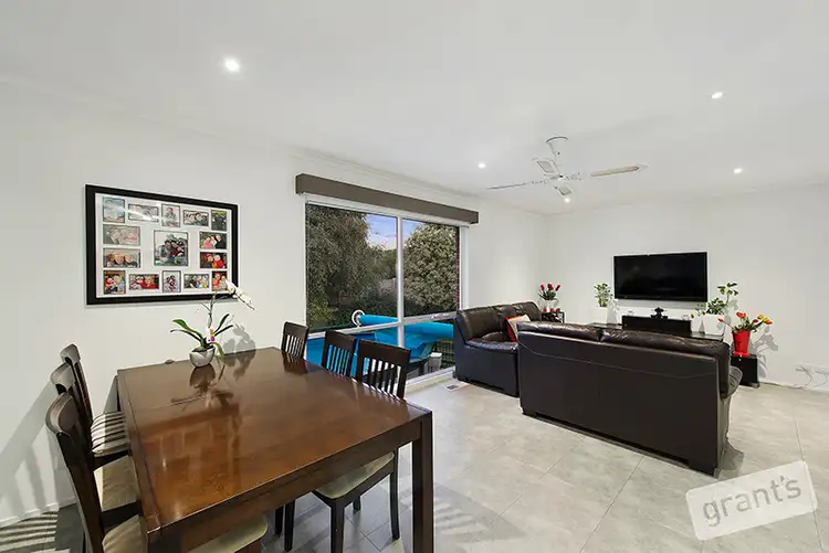 Fifth view of Homely house listing, 3 Koorang Place, Berwick VIC 3806