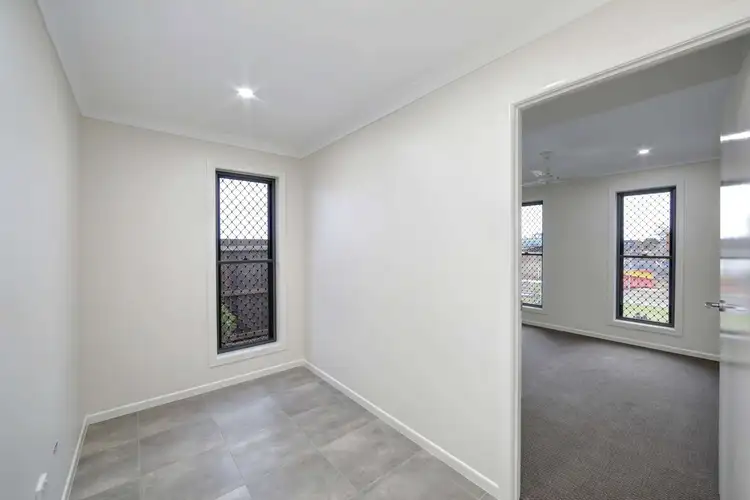 Sixth view of Homely unit listing, 2 / 1 Alison Drive, Kalkie QLD 4670