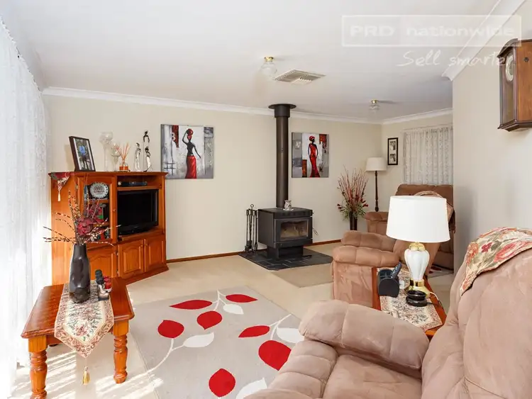 Fifth view of Homely house listing, 5 Langi Crescent, Glenfield Park NSW 2650