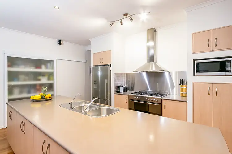 Fifth view of Homely house listing, 4 Pinbarren Place, Yugar QLD 4520