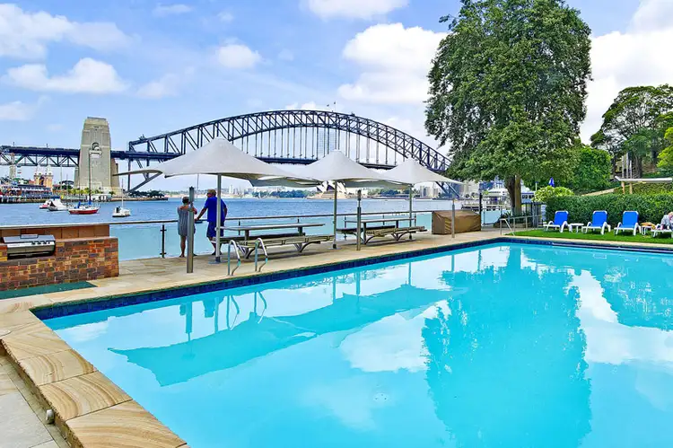 6/2A Henry Lawson Avenue, Mcmahons Point NSW 2060