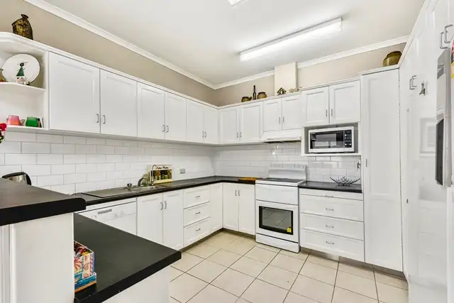 Fifth view of Homely house listing, 11 Sunnyside Drive, Mount Gambier SA 5290