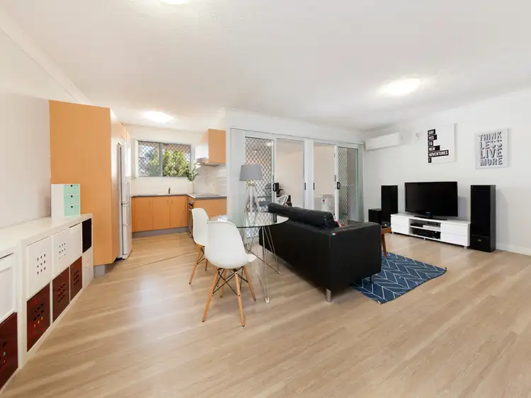 Third view of Homely unit listing, 3 / 275 Shafston Avenue, Kangaroo Point QLD 4169