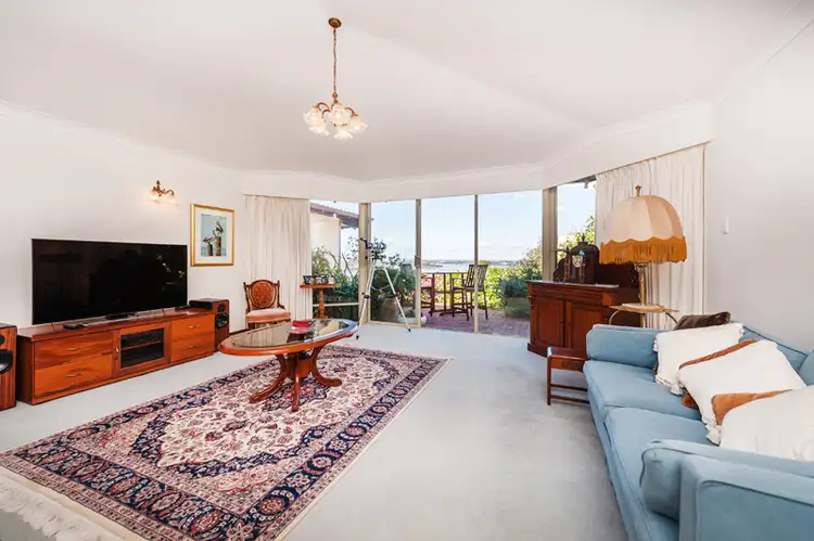 Fifth view of Homely house listing, 4/16 Cliff Way, Claremont WA 6010