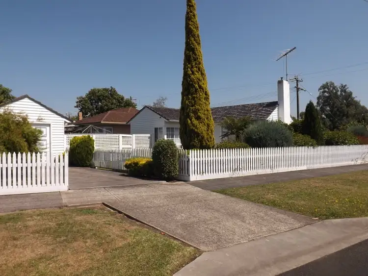 Third view of Homely house listing, 71 Kitchener Street, Trafalgar VIC 3824