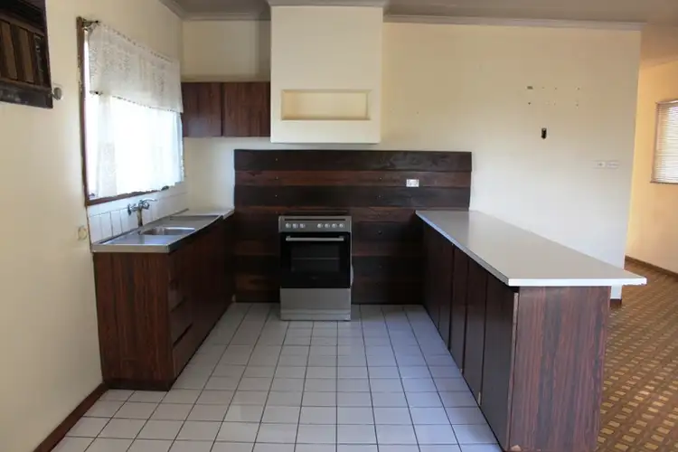 Fifth view of Homely house listing, 10 Grange Rise, Clackline WA 6564