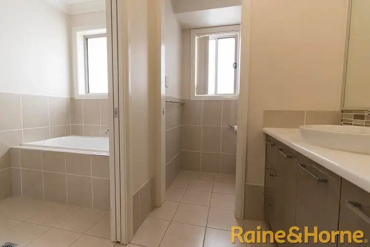 Seventh view of Homely house listing, 33 Durum Circuit, Dubbo NSW 2830