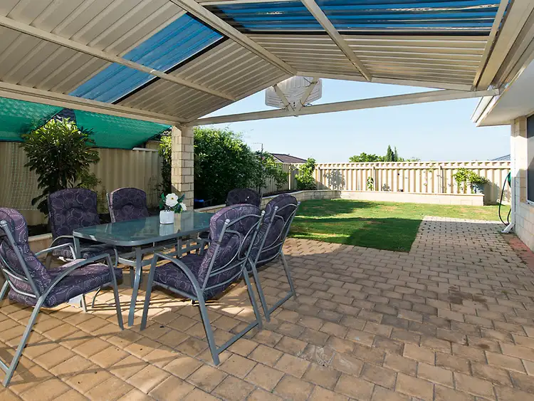 52 Amherst Road, Canning Vale WA 6155