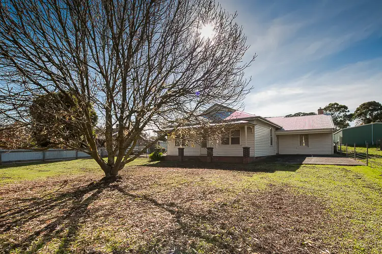 406 High Street, Learmonth VIC 3352