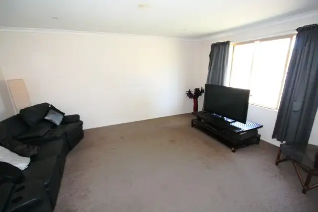 Seventh view of Homely house listing, 8 San Jose Court, Safety Bay WA 6169