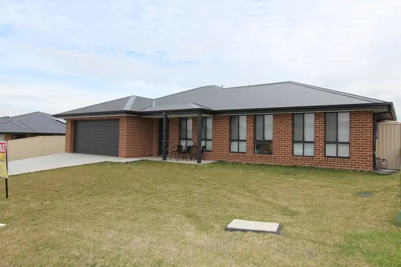 Main view of Homely house listing, 47 Amber Close, Kelso NSW 2795
