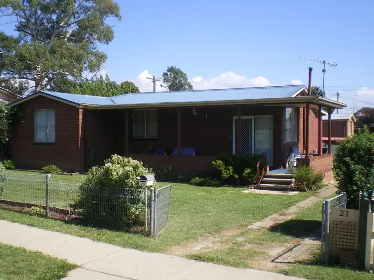 21 Yareen Rd, Cooma NSW 2630