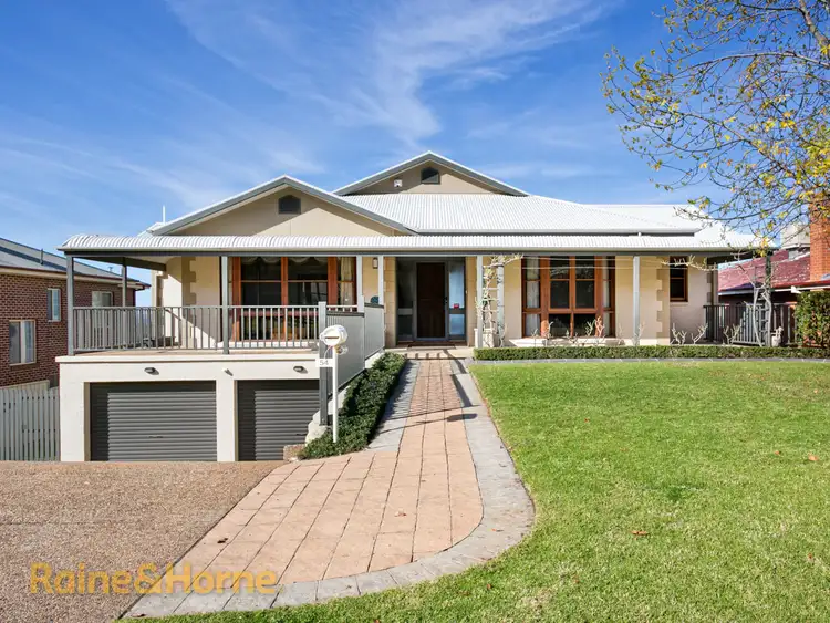 54 Henwood Avenue, Kooringal NSW 2650