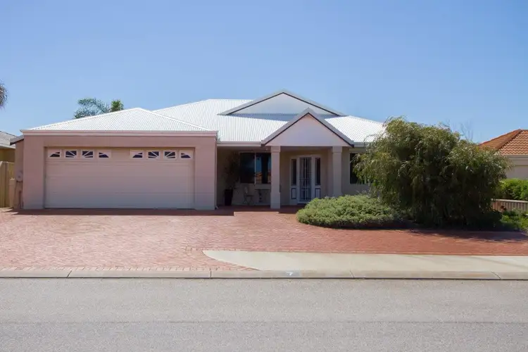 7 Shoreview Street, Wandina WA 6530
