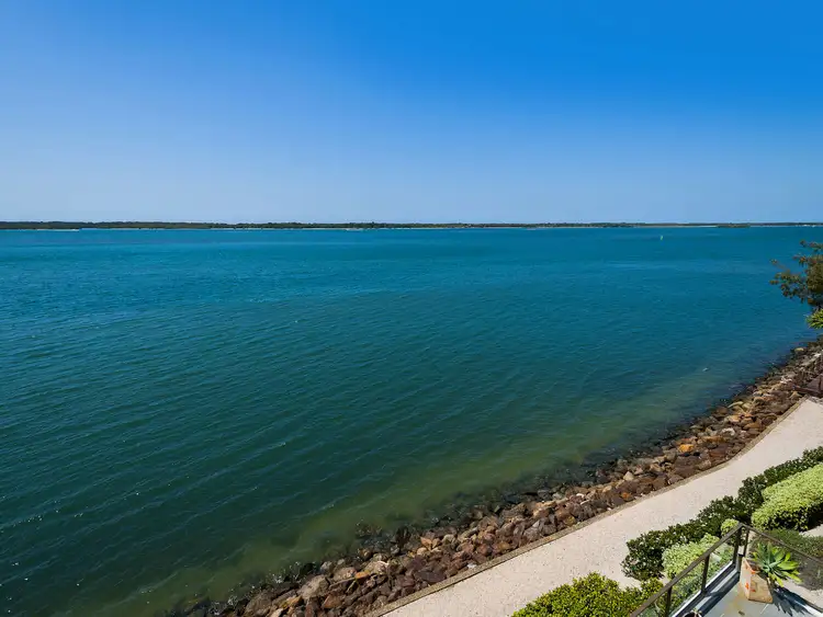 26305/2 Ephraim Island Parade, Paradise Point QLD 4216