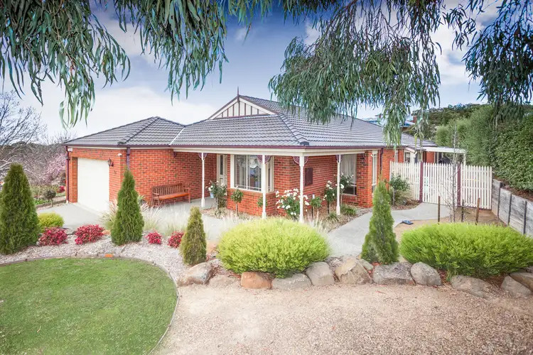 13 Longstaff Way, Sunbury VIC 3429
